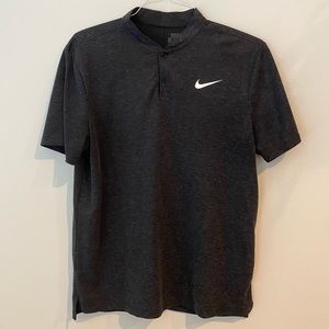 💥 Nike Golf Henley Modern Fit - Size Large 💥